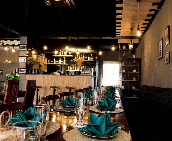 Avocado Restaurant - Hạ Long